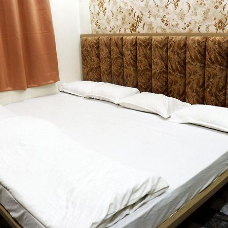 Hotel Malay Inn Ujjain Extérieur photo