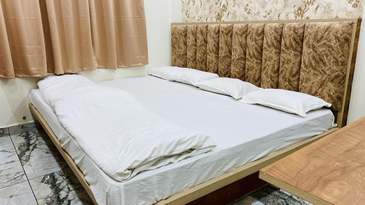 Hotel Malay Inn Ujjain Extérieur photo