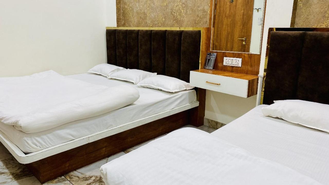 Hotel Malay Inn Ujjain Extérieur photo